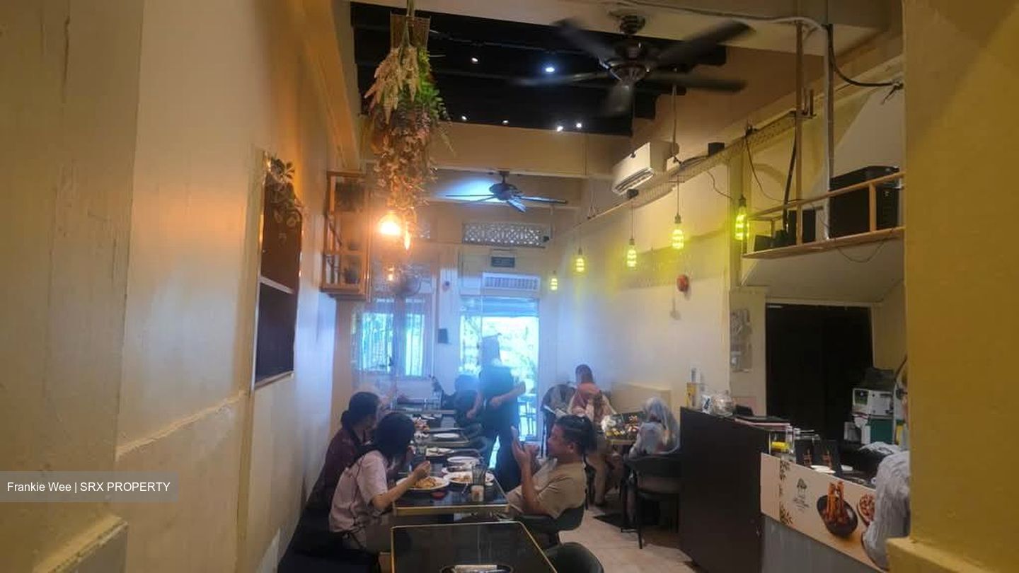 Kandahar Street (D7), Retail #594037621